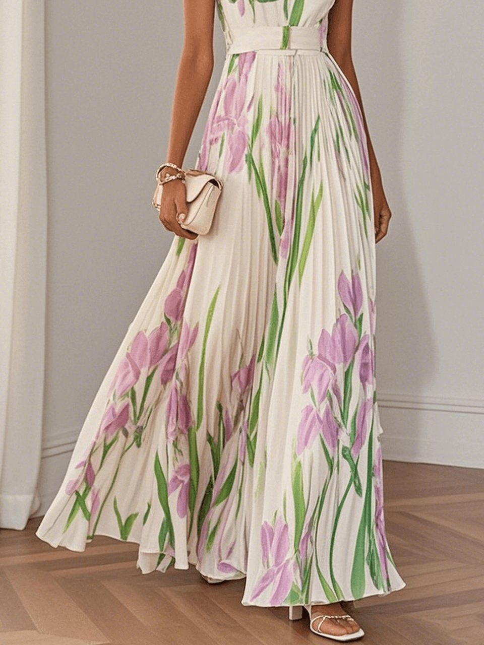 Abito maxì in chiffon plissettato floreale bianco con scollatura quadrata e senza maniche a linea A
