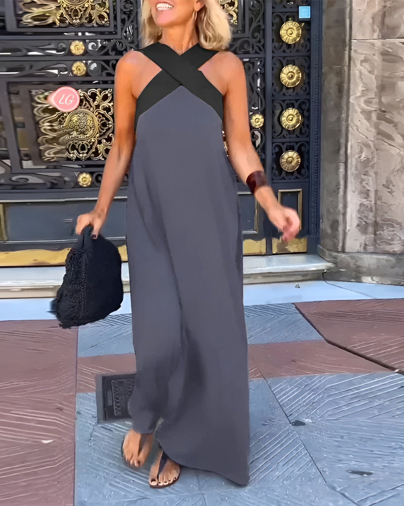 Delphine | Vestito corto a forma di croce